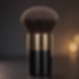 Luxurious short handle makeup brush in elegant design