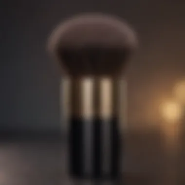 Luxurious short handle makeup brush in elegant design